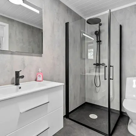 Σπίτι διακοπών 4 Bedroom Stunning In *