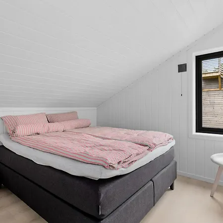 4 Bedroom Stunning In Holiday home *