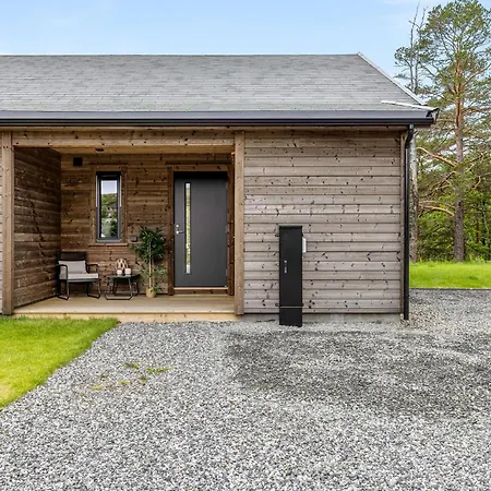 4 Bedroom Stunning In *