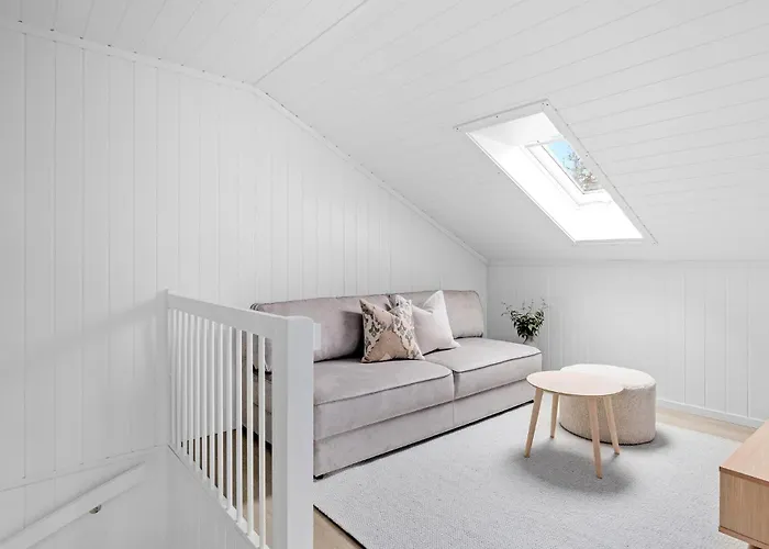 4 Bedroom Stunning In Risør
