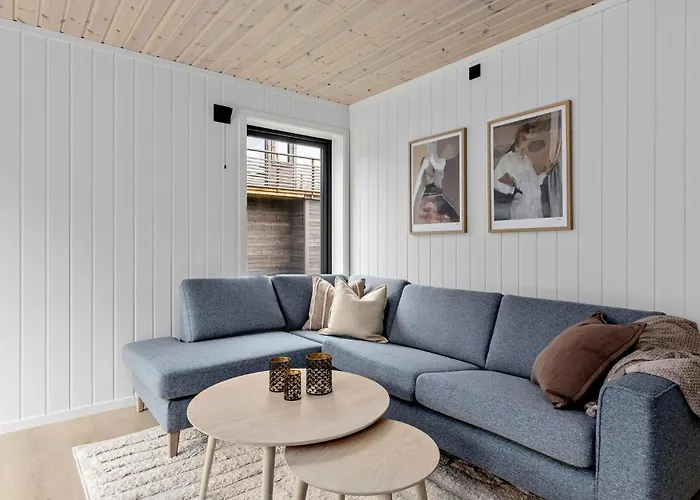 4 Bedroom Stunning In * Risør