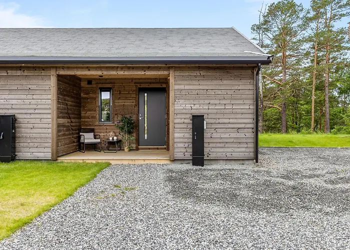 4 Bedroom Stunning In *