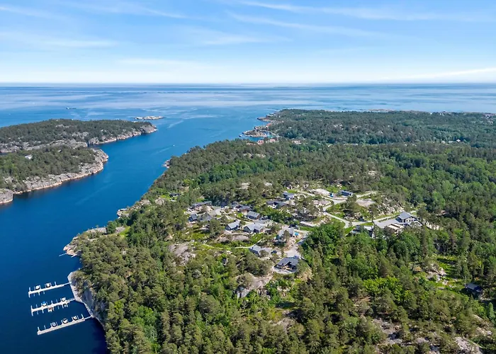 4 Bedroom Stunning In Risør