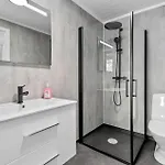 Prázdninový dům 4 Bedroom Stunning In *