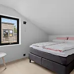 4 Bedroom Stunning In *